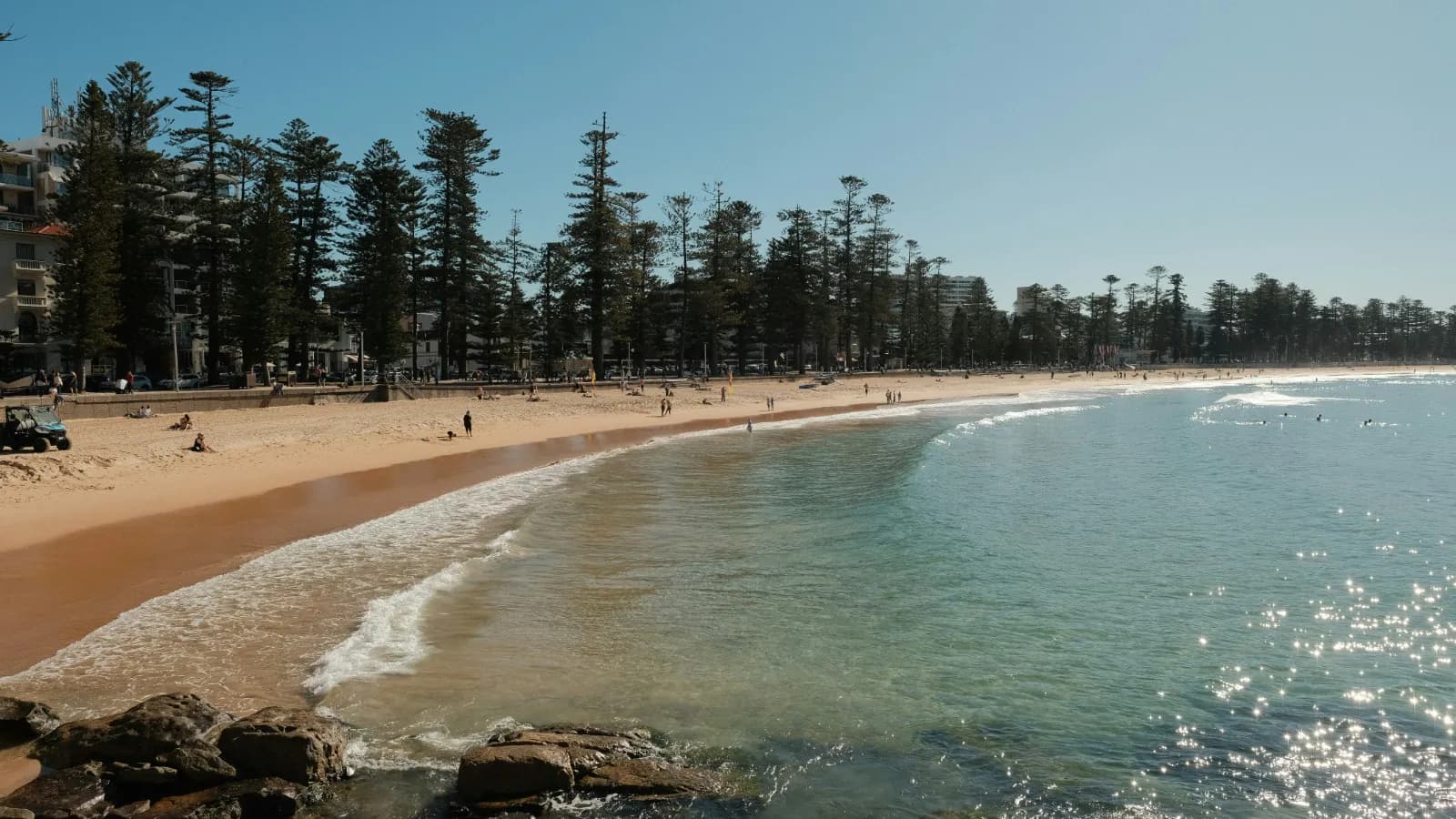 Manly Beach and beachfront accommodation in Sydney